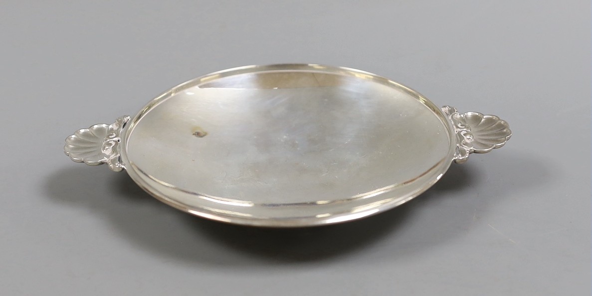 A Georg Jensen sterling two handled shallow dish, dessin no. 355H, 16cm, 4.5oz.
